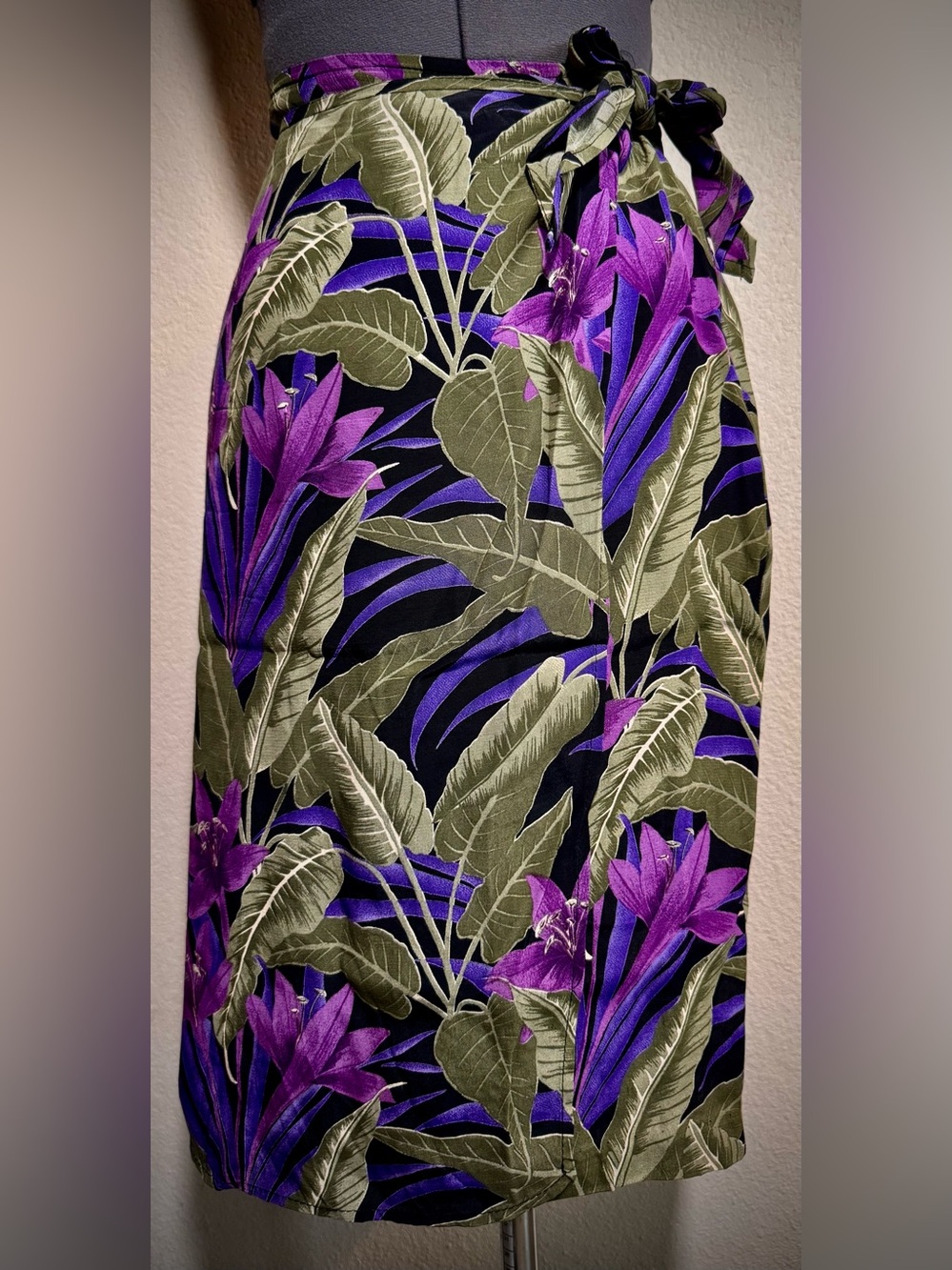 Vintage Purple Black Green Tropical Tie Knot Mini Skirt Intriguing Threads M 6